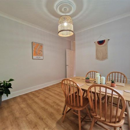 Lovely Seafront Apartment With Garden Swansea Exteriör bild