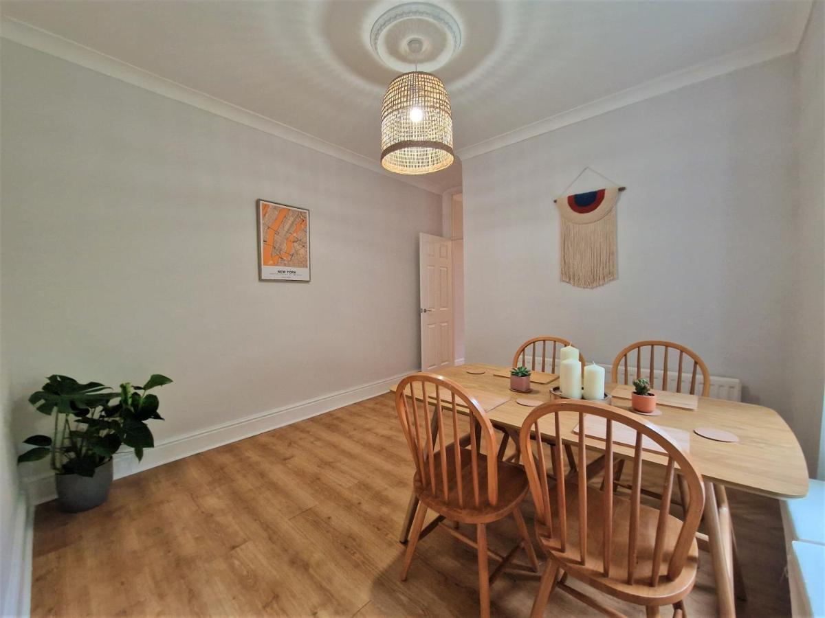 Lovely Seafront Apartment With Garden Swansea Exteriör bild